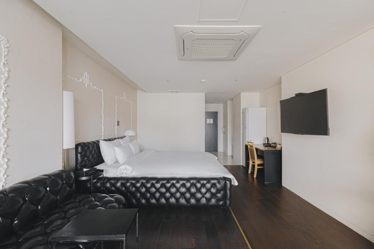 Acc Design Hotel Gwangju Metropolitan City Esterno foto