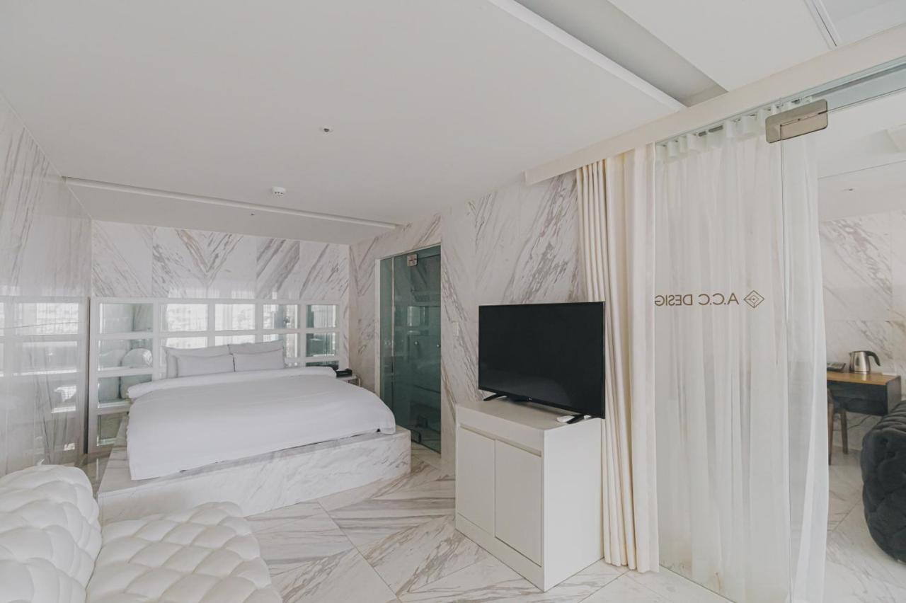 Acc Design Hotel Gwangju Metropolitan City Esterno foto